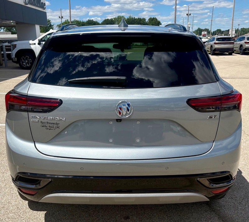 Buick Envision Vehicle Full-screen Gallery Image 04