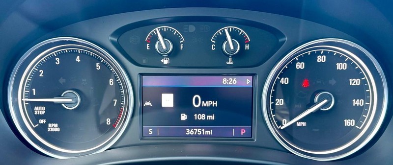 Buick Enclave Vehicle Full-screen Gallery Image 24