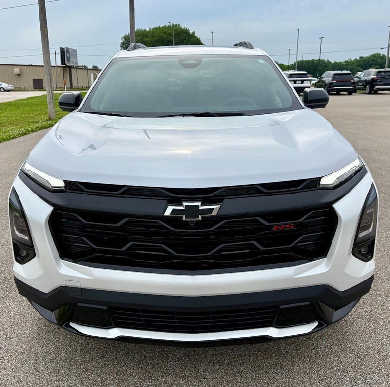 Chevrolet Equinox Vehicle Full-screen Gallery Image 08