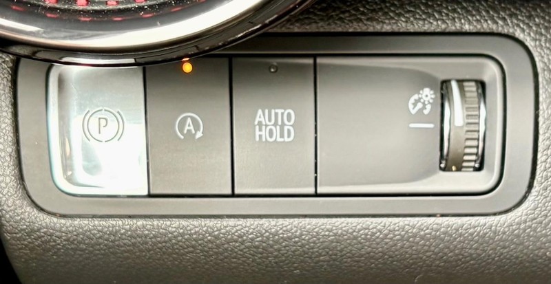 Chevrolet Equinox Vehicle Full-screen Gallery Image 18