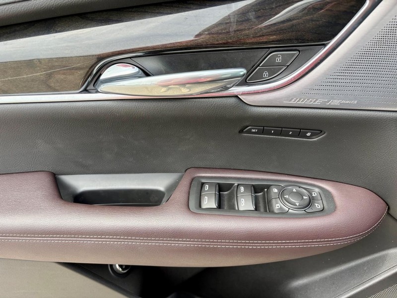 Cadillac XT6 Vehicle Full-screen Gallery Image 20