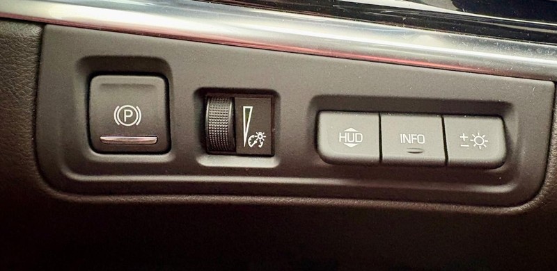 Cadillac XT6 Vehicle Full-screen Gallery Image 22
