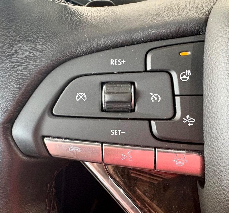 Cadillac XT6 Vehicle Full-screen Gallery Image 24