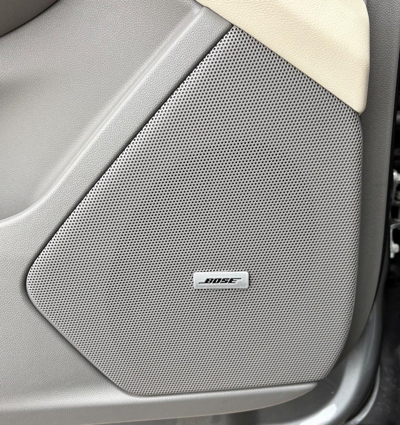 Cadillac XT6 Vehicle Full-screen Gallery Image 20