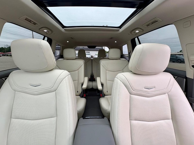 Cadillac XT6 Vehicle Full-screen Gallery Image 31