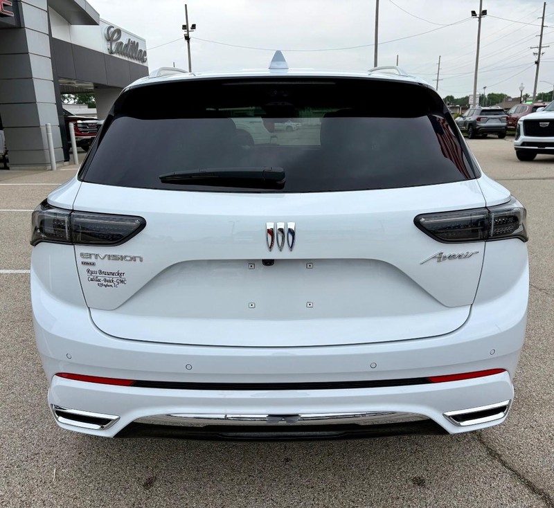 Buick Envision Vehicle Full-screen Gallery Image 04