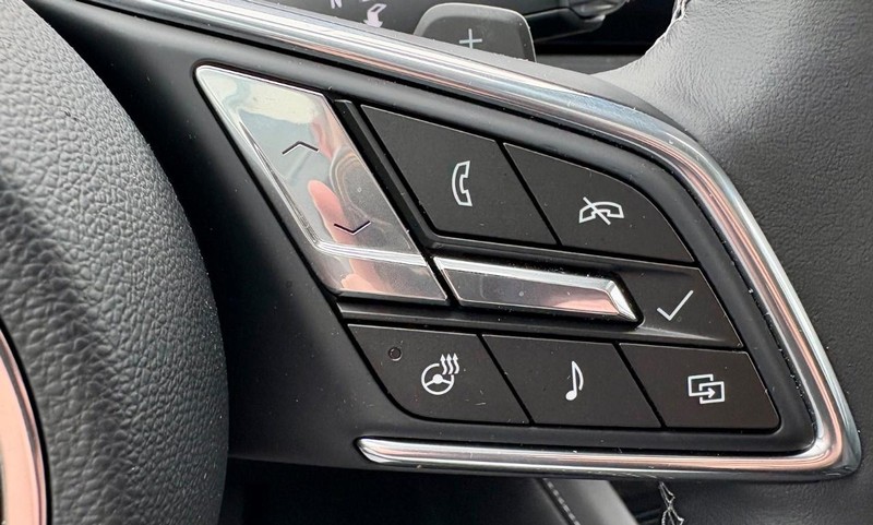 Buick Envision Vehicle Full-screen Gallery Image 22