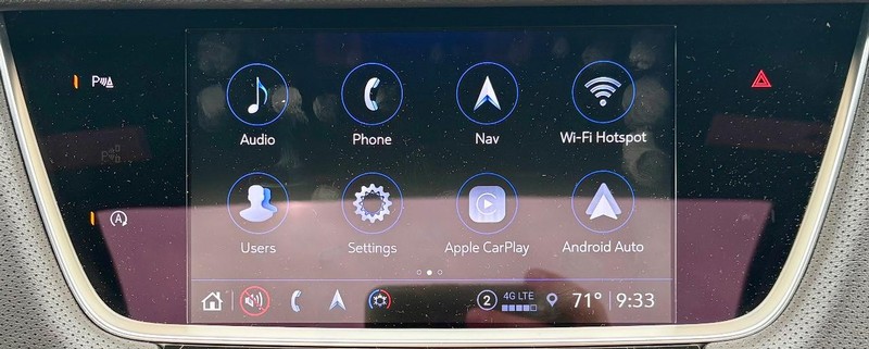 Cadillac XT5 Vehicle Full-screen Gallery Image 24