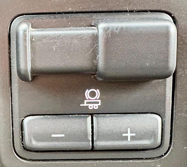 2022 GMC Sierra 1500 Limited 4WD SLT Crew Cab thumbnail image 20