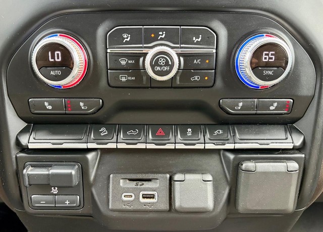 2022 GMC Sierra 1500 Limited 4WD SLT Crew Cab thumbnail image 28