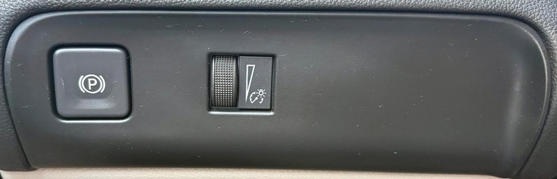 Buick Enclave Vehicle Full-screen Gallery Image 20