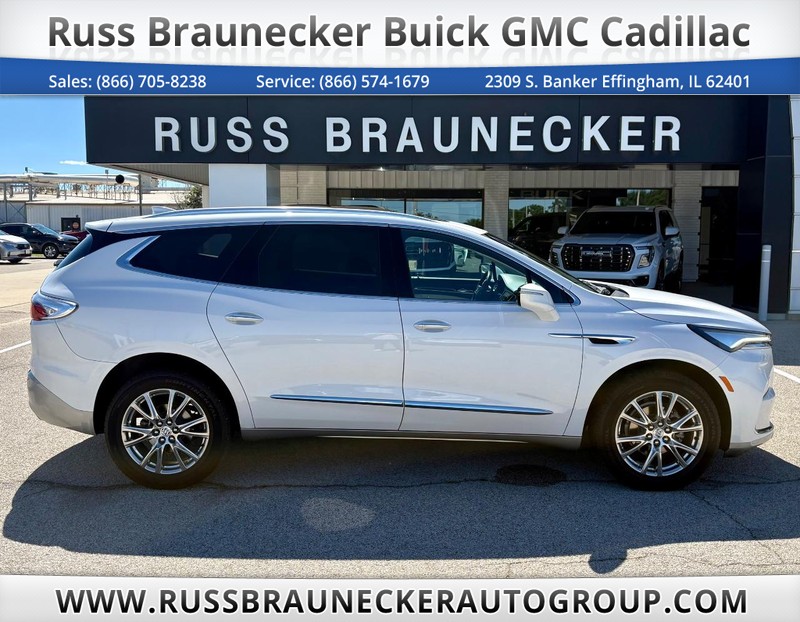 Buick Enclave Vehicle Full-screen Gallery Image 01