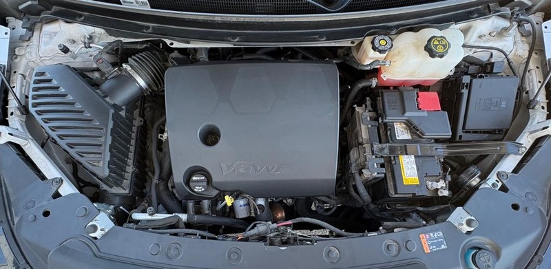 Buick Enclave Vehicle Full-screen Gallery Image 08