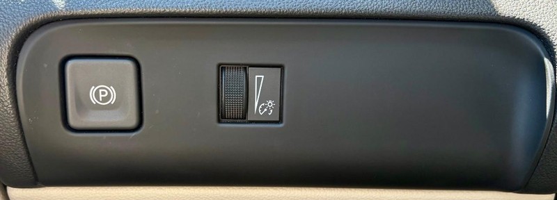 Buick Enclave Vehicle Full-screen Gallery Image 18