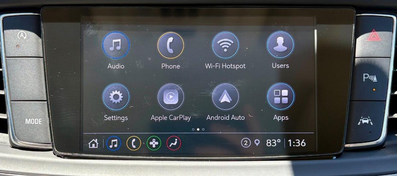 Buick Enclave Vehicle Full-screen Gallery Image 23