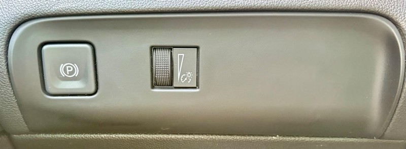 Buick Enclave Vehicle Full-screen Gallery Image 19
