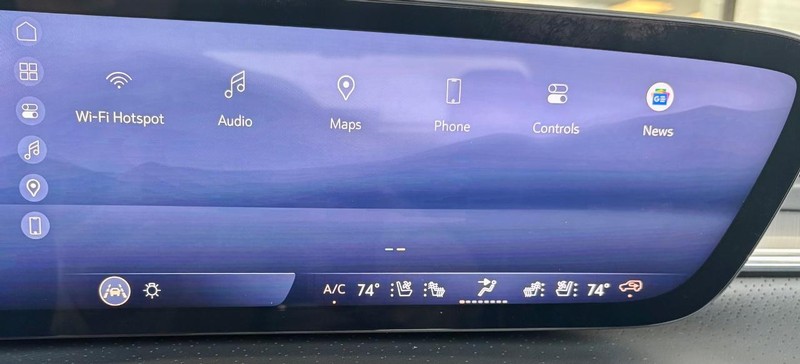 Buick Enclave Vehicle Full-screen Gallery Image 29