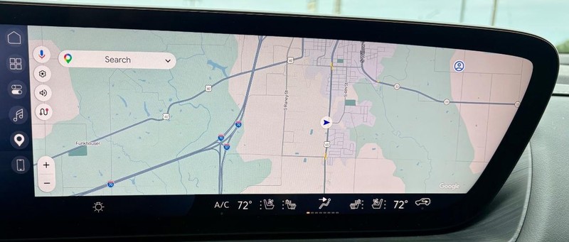 Buick Enclave Vehicle Full-screen Gallery Image 31