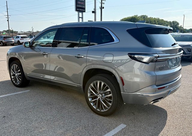 2026 Buick Enclave Avenir thumbnail image 08