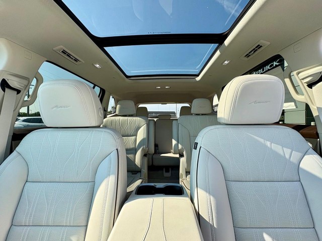 2026 Buick Enclave Avenir thumbnail image 30