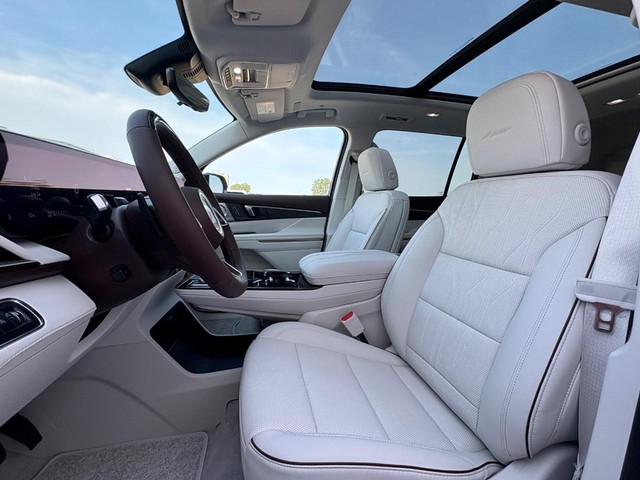 2026 Buick Enclave Avenir thumbnail image 33
