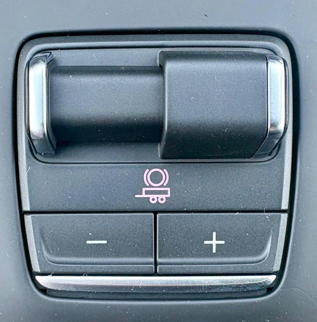 2026 GMC Sierra 2500HD Denali Ultimate thumbnail image 18