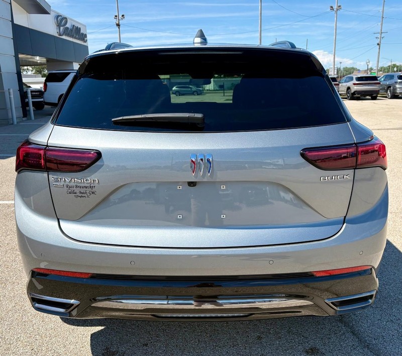 Buick Envision Vehicle Full-screen Gallery Image 04