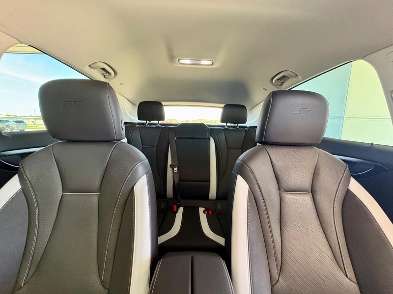 Buick Envision Vehicle Full-screen Gallery Image 27