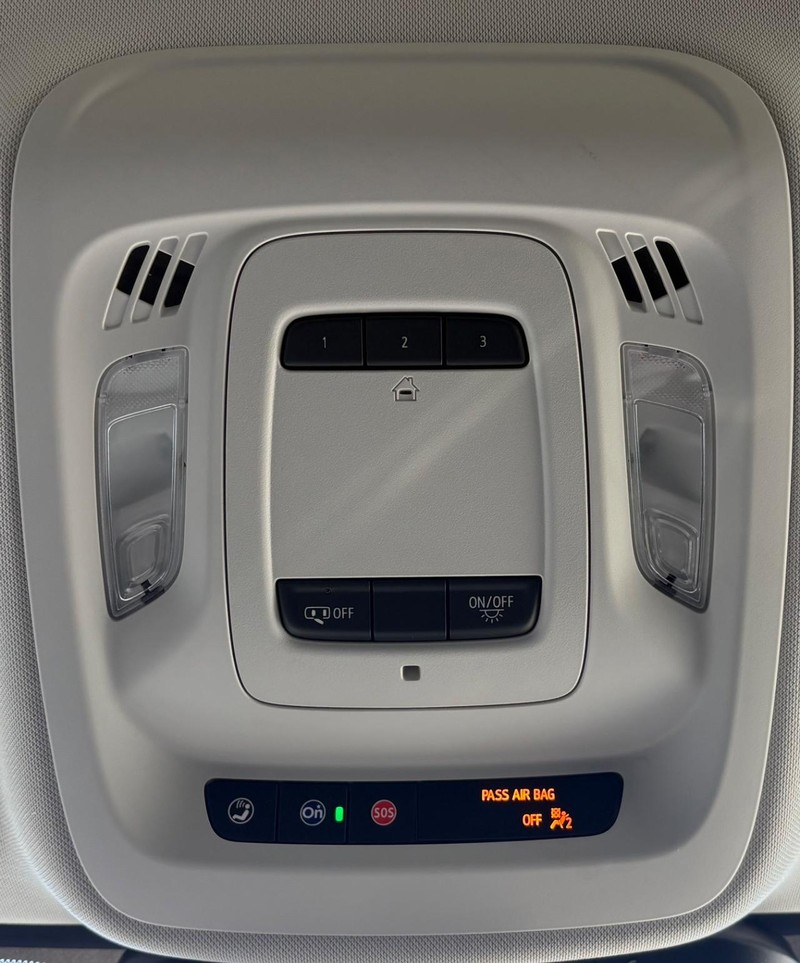 Buick Envision Vehicle Full-screen Gallery Image 28
