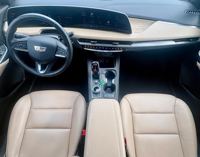 2024 Cadillac XT4 Premium Luxury - Photo 13
