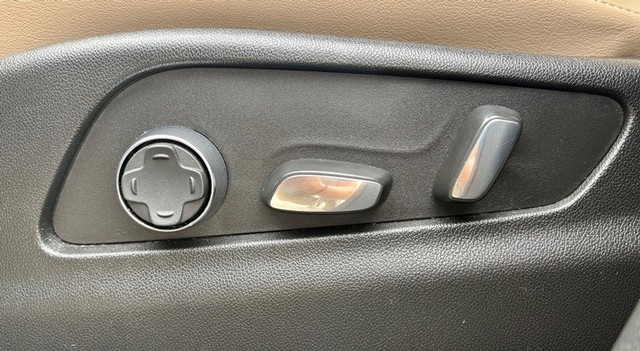 2024 Cadillac XT4 Premium Luxury - Photo 30