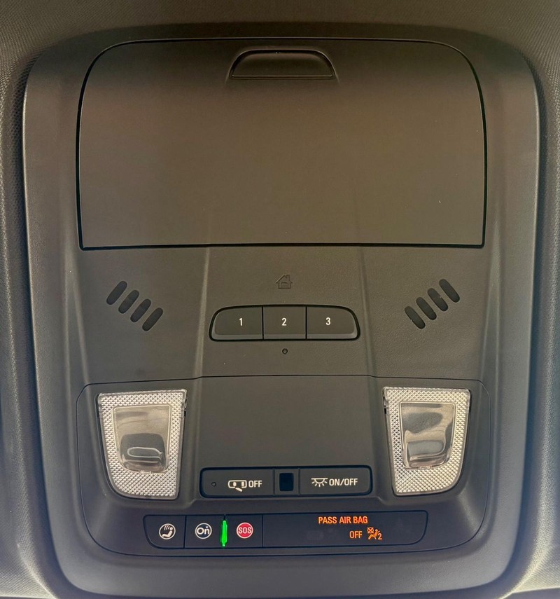 Cadillac XT4 Vehicle Full-screen Gallery Image 28