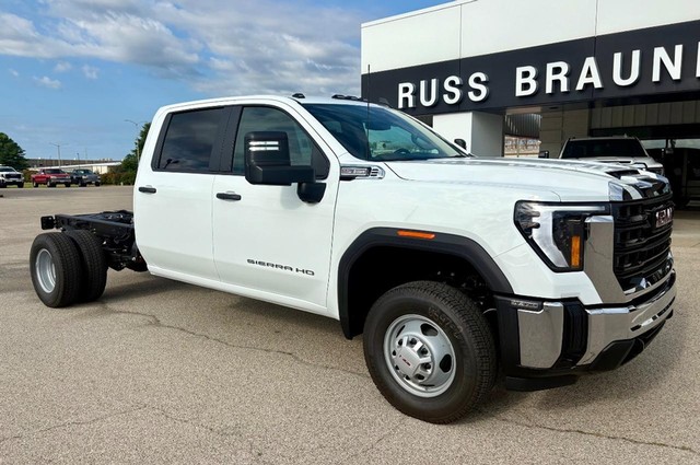 2026 GMC Sierra 3500HD CC Pro thumbnail image 02