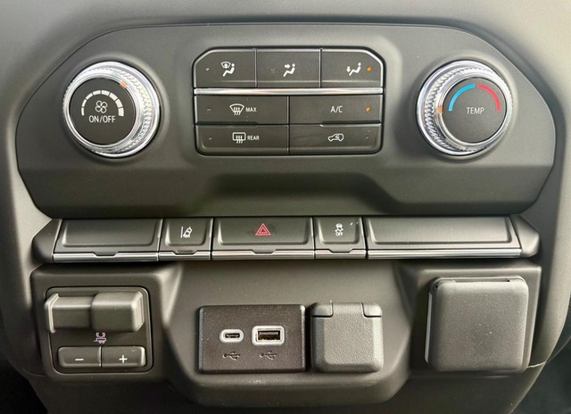 2026 GMC Sierra 3500HD CC Pro thumbnail image 23