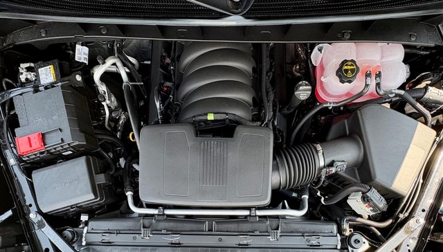 2026 GMC Sierra 1500 SLT - Photo 10
