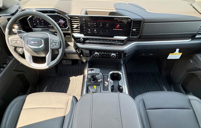 2026 GMC Sierra 1500 SLT - Photo 14