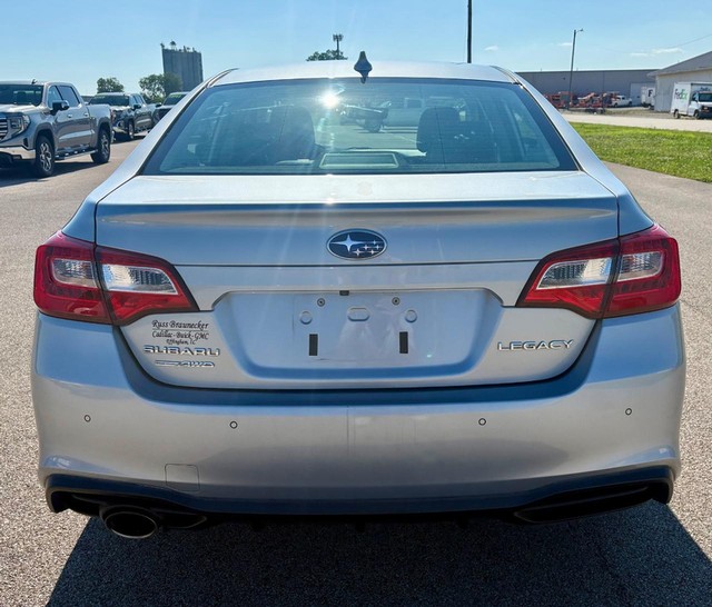 2018 Subaru Legacy Limited thumbnail image 04