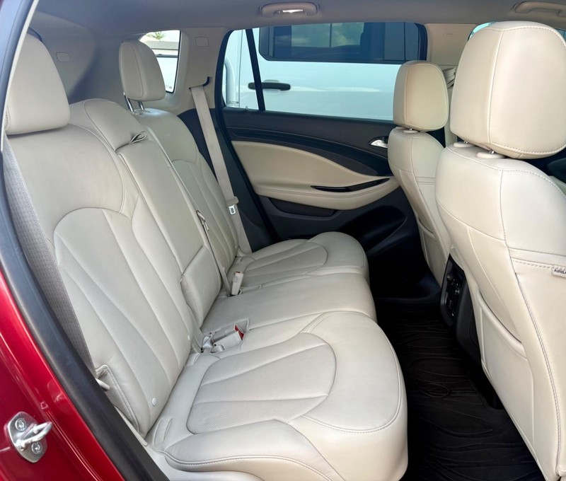 Buick Envision Vehicle Full-screen Gallery Image 11