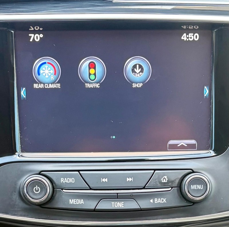 Buick Envision Vehicle Full-screen Gallery Image 24