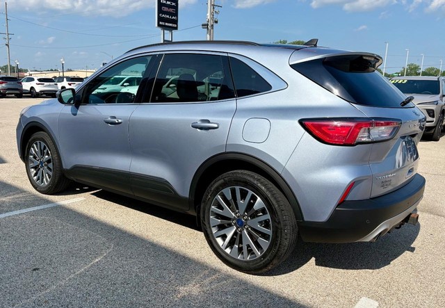 2022 Ford Escape Titanium thumbnail image 06