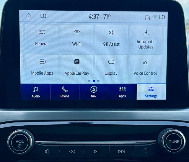 2022 Ford Escape Titanium thumbnail image 24
