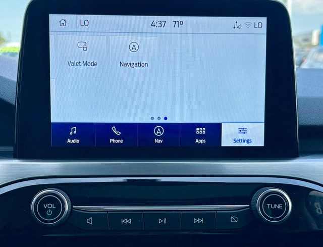 2022 Ford Escape Titanium thumbnail image 25