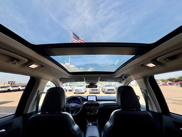 2022 Ford Escape Titanium thumbnail image 30