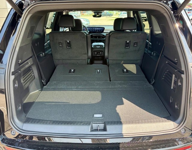 2026 Buick Enclave Sport Touring thumbnail image 06