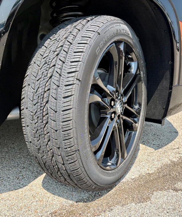 2026 Buick Enclave Sport Touring thumbnail image 12