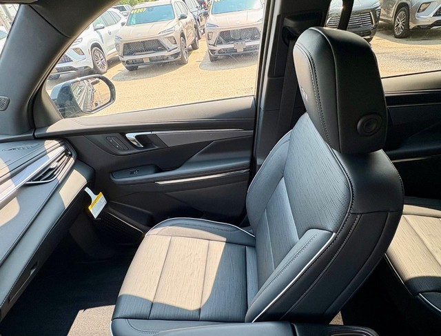 2026 Buick Enclave Sport Touring thumbnail image 17