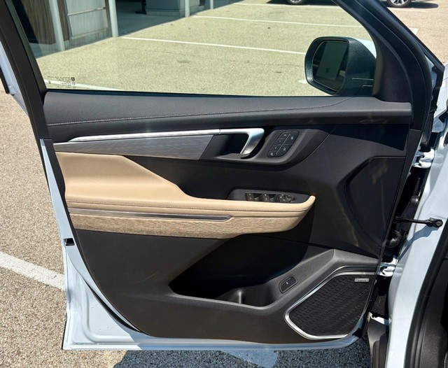 2026 Buick Enclave Preferred thumbnail image 19