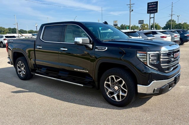 2022 GMC Sierra 1500 4WD SLT Crew Cab thumbnail image 02