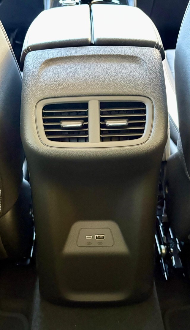 2026 Buick Envision Sport Touring thumbnail image 12