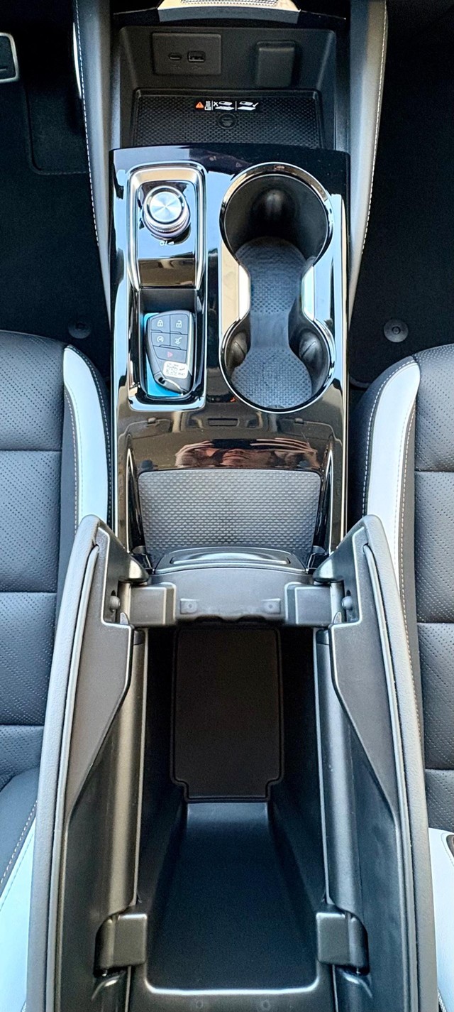 2026 Buick Envision Sport Touring thumbnail image 14